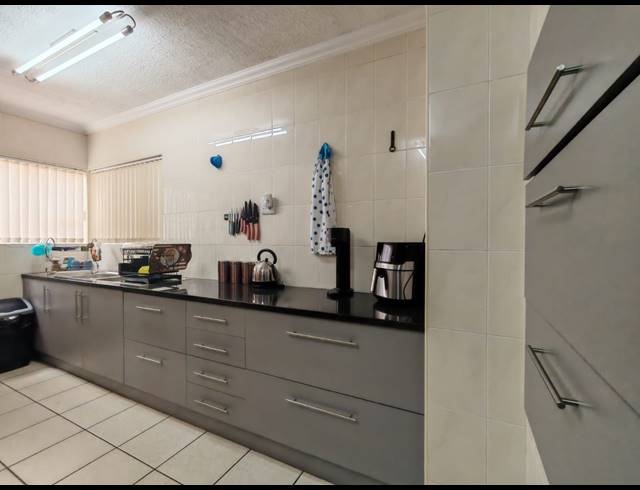 3 BEDROOM TOWNHOUSE FOR SALE IN THREE RIVERS